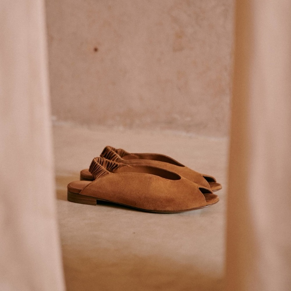 Sezane flat NWT